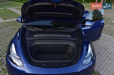 Внедорожник / Кроссовер Tesla Model Y 2024 в 