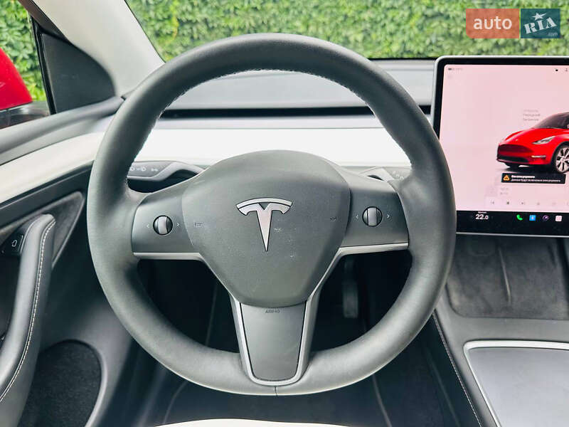 Внедорожник / Кроссовер Tesla Model Y 2023 в Киеве