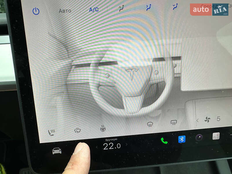 Внедорожник / Кроссовер Tesla Model Y 2023 в Киеве