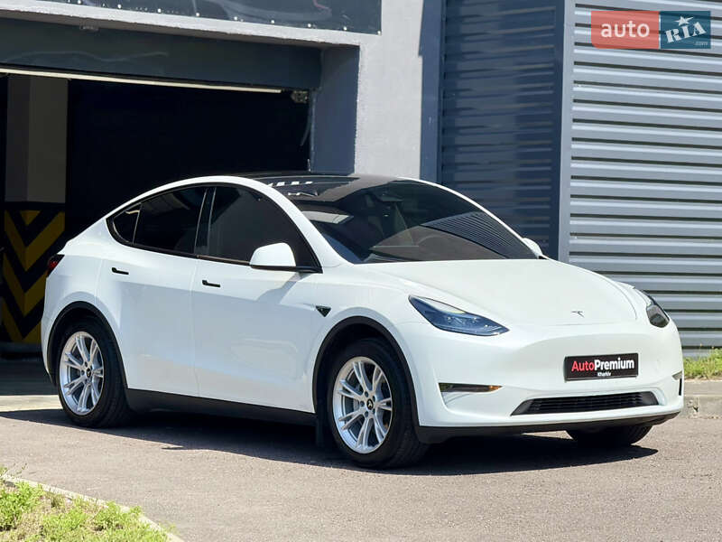 Внедорожник / Кроссовер Tesla Model Y 2023 в Харькове