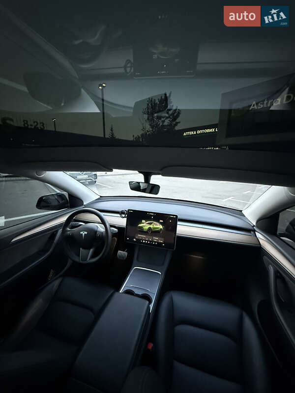 Внедорожник / Кроссовер Tesla Model Y 2023 в Киеве