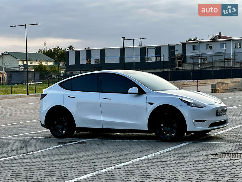 Внедорожник / Кроссовер Tesla Model Y 2022 в Ивано-Франковске