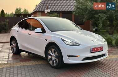 Tesla Model Y 2021