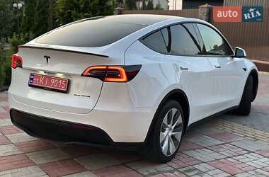 Внедорожник / Кроссовер Tesla Model Y 2021 в 