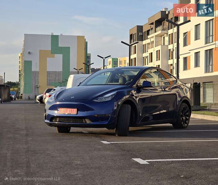 Внедорожник / Кроссовер Tesla Model Y 2023 в 