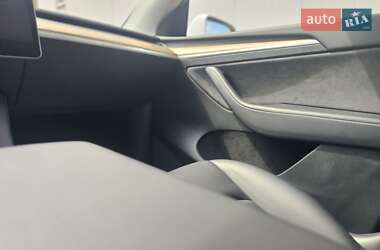 Внедорожник / Кроссовер Tesla Model Y 2022 в 