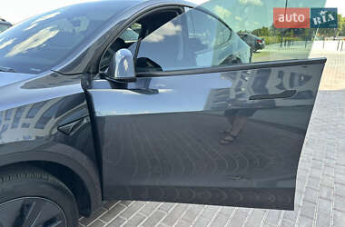 Внедорожник / Кроссовер Tesla Model Y 2024 в 