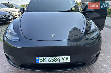 Внедорожник / Кроссовер Tesla Model Y 2024 в 