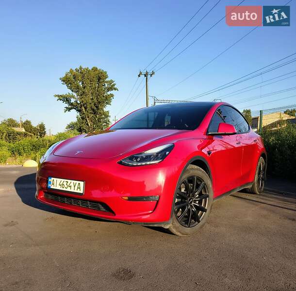 Tesla Model Y 2023
