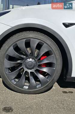 Внедорожник / Кроссовер Tesla Model Y 2020 в 