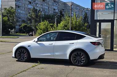 Позашляховик / Кросовер Tesla Model Y 2020 в Харкові