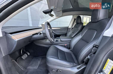 Внедорожник / Кроссовер Tesla Model Y 2023 в 