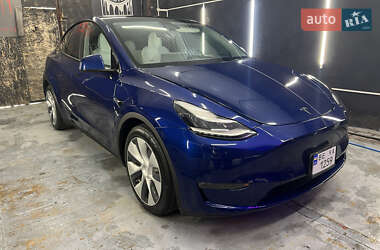 Tesla Model Y 2021