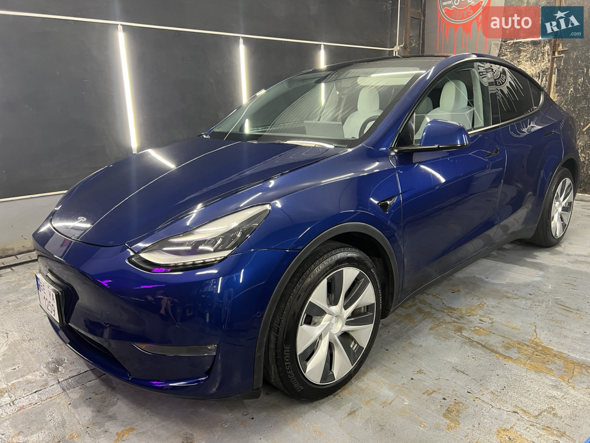 2021 Tesla Model Y - мініатюра 3