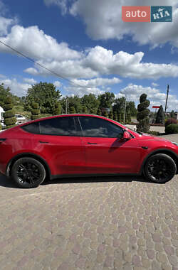 Внедорожник / Кроссовер Tesla Model Y 2021 в 
