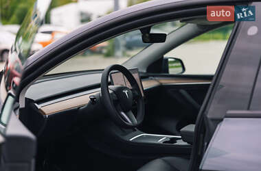Внедорожник / Кроссовер Tesla Model Y 2023 в 