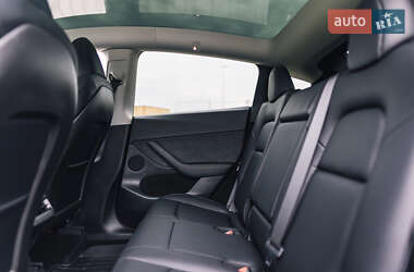 Внедорожник / Кроссовер Tesla Model Y 2023 в 