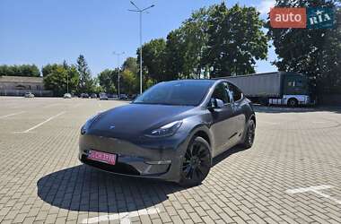 Внедорожник / Кроссовер Tesla Model Y 2024 в 