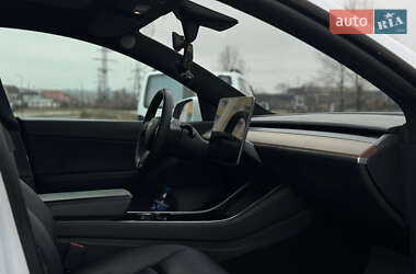 Внедорожник / Кроссовер Tesla Model Y 2020 в 