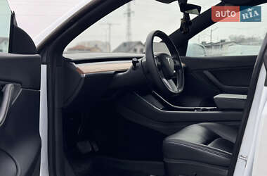Внедорожник / Кроссовер Tesla Model Y 2020 в 
