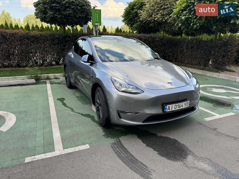 Внедорожник / Кроссовер Tesla Model Y 2024 в Киеве