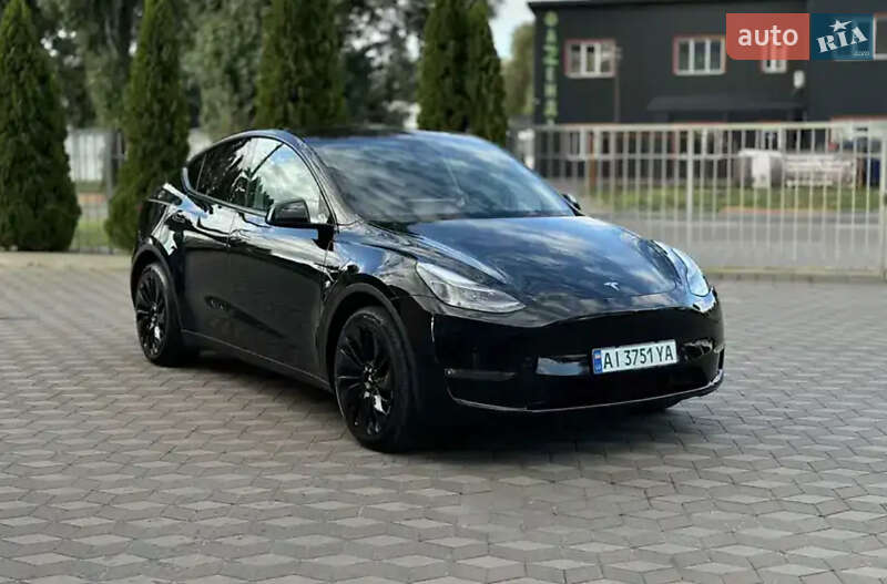 Tesla Model Y 2023