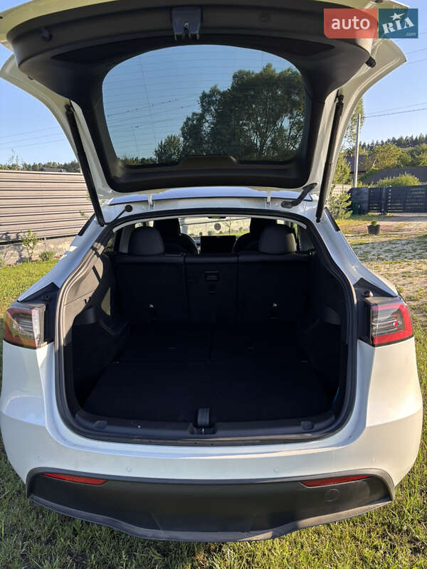 Внедорожник / Кроссовер Tesla Model Y 2022 в Львове
