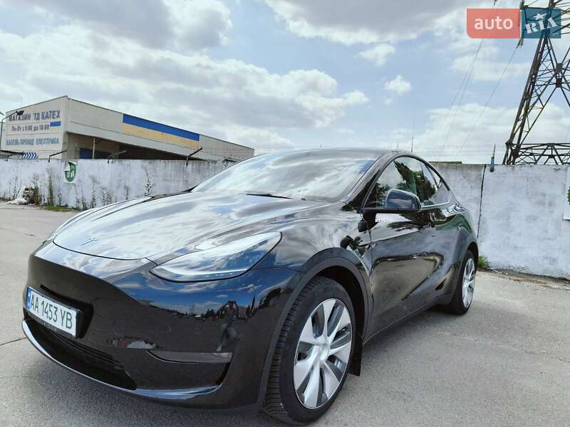 Tesla Model Y 2022