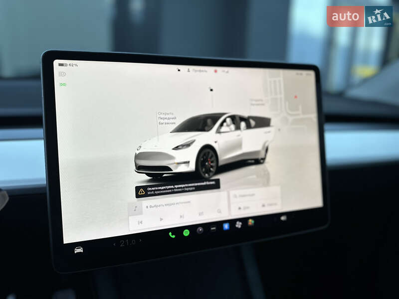 Внедорожник / Кроссовер Tesla Model Y 2023 в Ровно