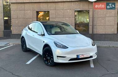 Tesla Model Y 2022
