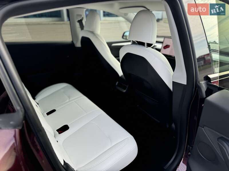 Внедорожник / Кроссовер Tesla Model Y 2024 в Ковеле фото 25 Внедорожник / Кроссовер Tesla Model Y 2024 в Ковеле