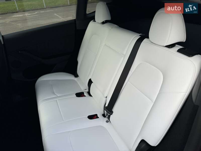 Внедорожник / Кроссовер Tesla Model Y 2024 в Ковеле фото 28 Внедорожник / Кроссовер Tesla Model Y 2024 в Ковеле