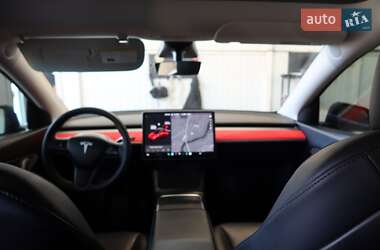 Внедорожник / Кроссовер Tesla Model Y 2021 в 