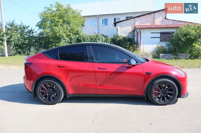 Внедорожник / Кроссовер Tesla Model Y 2021 в Ивано-Франковске