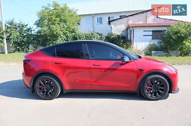 Внедорожник / Кроссовер Tesla Model Y 2021 в 