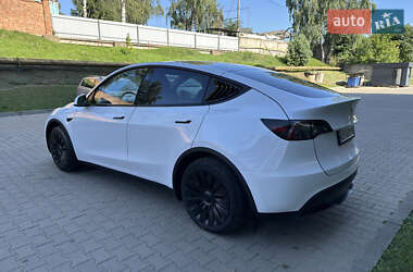 Внедорожник / Кроссовер Tesla Model Y 2024 в 