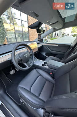 Внедорожник / Кроссовер Tesla Model Y 2024 в 