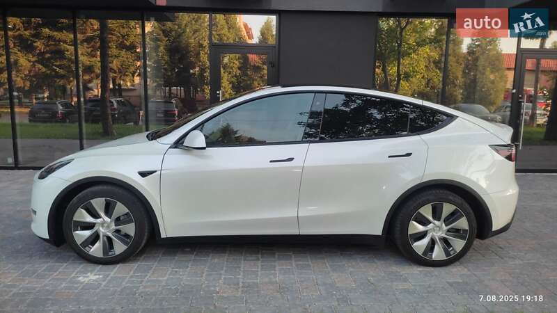 Внедорожник / Кроссовер Tesla Model Y 2020 в Ивано-Франковске
