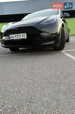 Внедорожник / Кроссовер Tesla Model Y 2024 в 