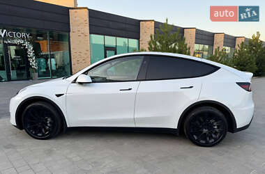 Внедорожник / Кроссовер Tesla Model Y 2024 в 