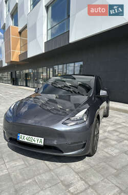 Tesla Model Y 2021
