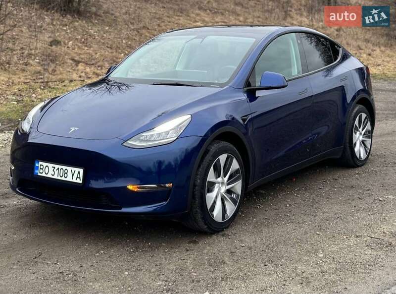 Tesla Model Y 2022