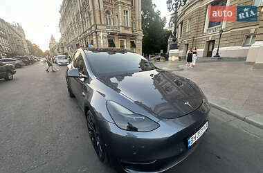 Внедорожник / Кроссовер Tesla Model Y 2022 в 