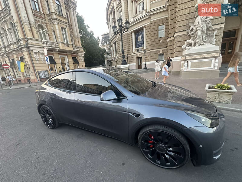 Внедорожник / Кроссовер Tesla Model Y 2022 в Одессе