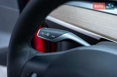 Внедорожник / Кроссовер Tesla Model Y 2022 в 