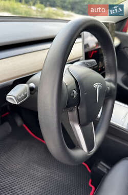 Внедорожник / Кроссовер Tesla Model Y 2022 в 
