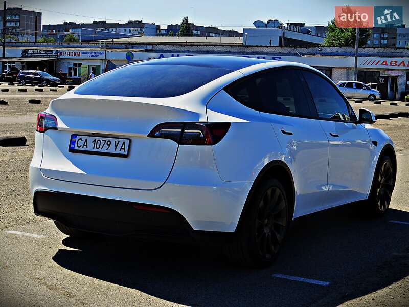 Позашляховик / Кросовер Tesla Model Y 2021 в Черкасах