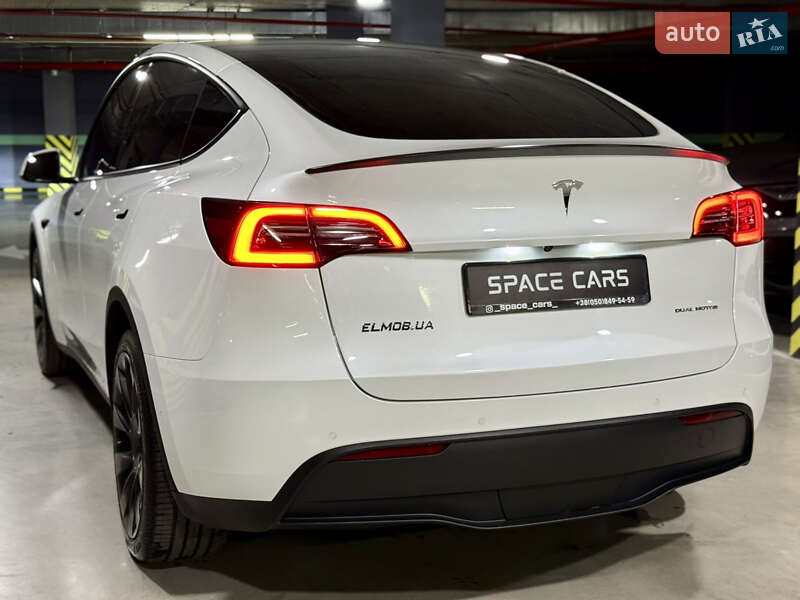 Внедорожник / Кроссовер Tesla Model Y 2021 в Киеве