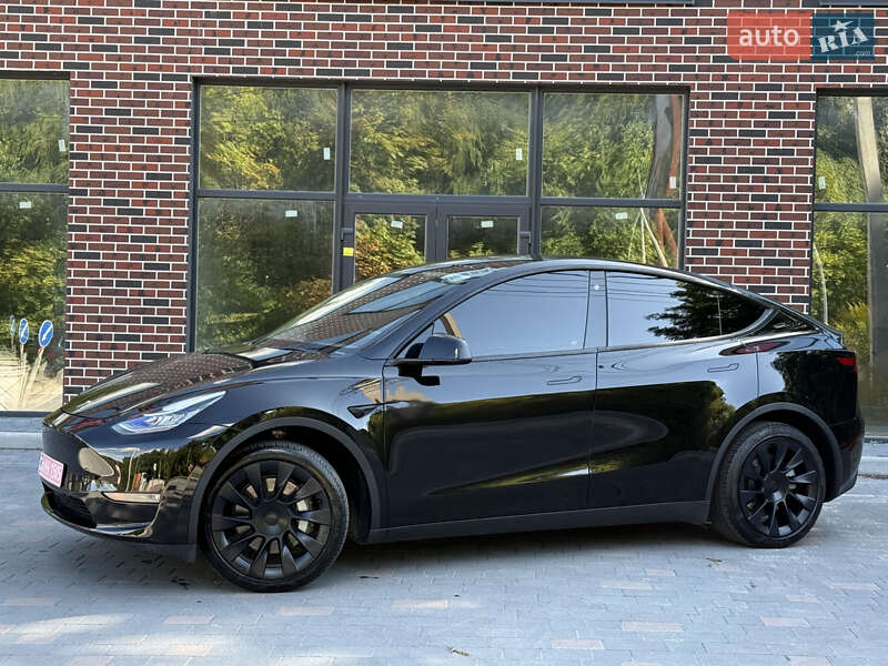 Внедорожник / Кроссовер Tesla Model Y 2023 в Тернополе