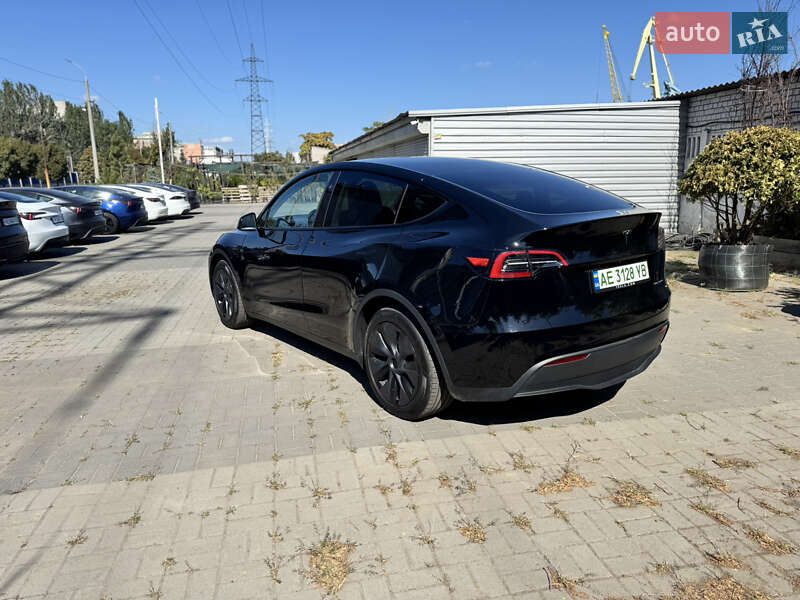 Позашляховик / Кросовер Tesla Model Y 2024 в Дніпрі